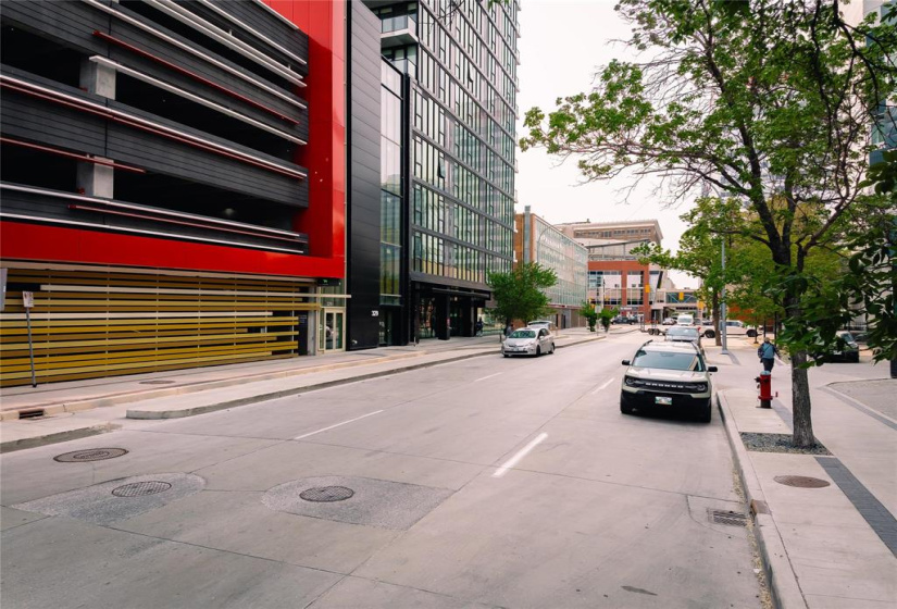 311 Hargrave, 2 Bedrooms Bedrooms, 8 Rooms Rooms,2 BathroomsBathrooms,Condominium,For Sale,Hargrave