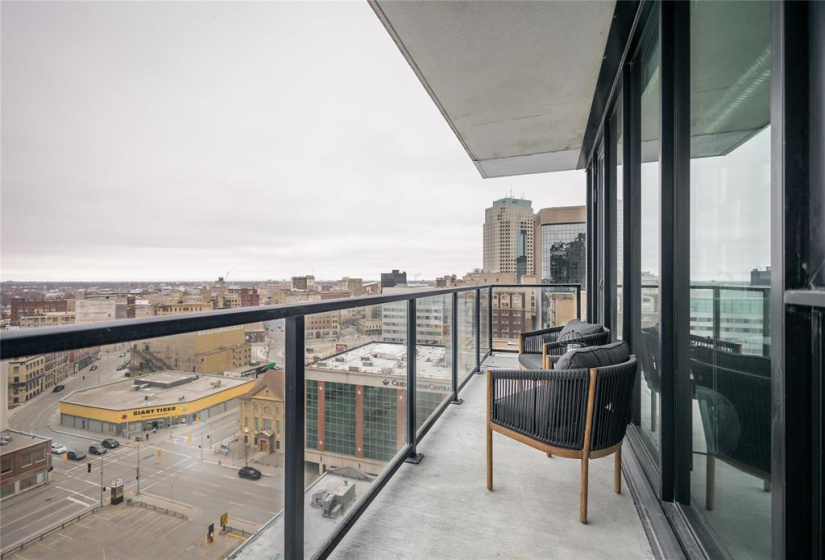 311 Hargrave, 2 Bedrooms Bedrooms, 8 Rooms Rooms,2 BathroomsBathrooms,Condominium,For Sale,Hargrave