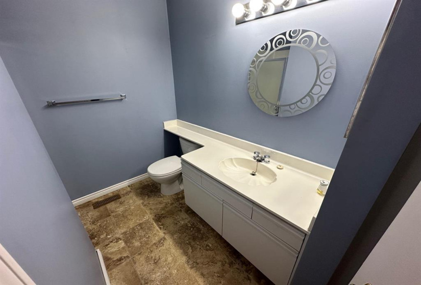 200 Victor Lewis, 2 Bedrooms Bedrooms, 7 Rooms Rooms,2 BathroomsBathrooms,Condominium,For Sale,Victor Lewis
