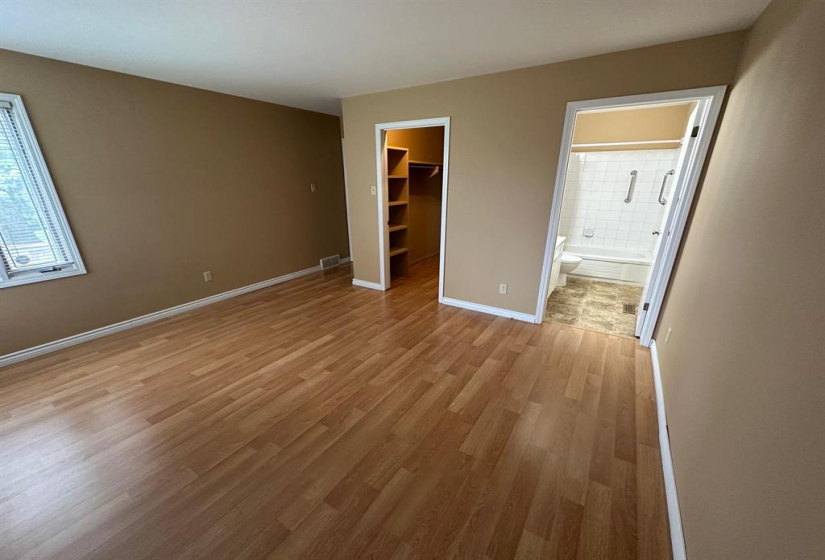 200 Victor Lewis, 2 Bedrooms Bedrooms, 7 Rooms Rooms,2 BathroomsBathrooms,Condominium,For Sale,Victor Lewis