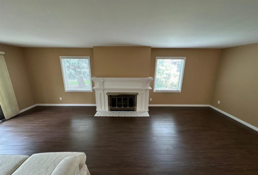 200 Victor Lewis, 2 Bedrooms Bedrooms, 7 Rooms Rooms,2 BathroomsBathrooms,Condominium,For Sale,Victor Lewis