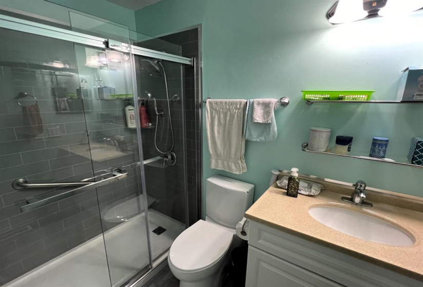 3077 Pembina, 2 Bedrooms Bedrooms, 7 Rooms Rooms,1 BathroomBathrooms,Condominium,For Sale,Pembina