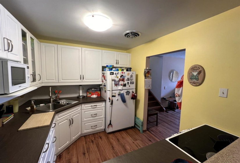 3077 Pembina, 2 Bedrooms Bedrooms, 7 Rooms Rooms,1 BathroomBathrooms,Condominium,For Sale,Pembina
