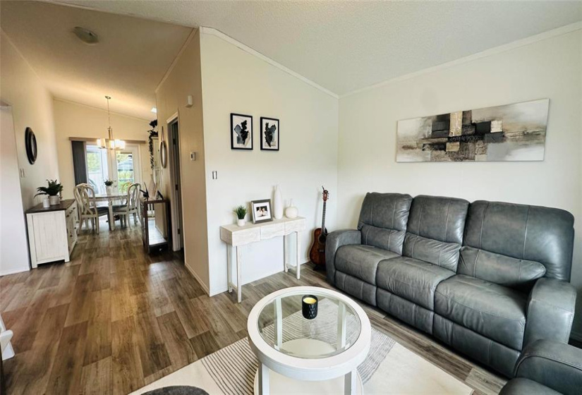 2695 main, 3 Bedrooms Bedrooms, 10 Rooms Rooms,2 BathroomsBathrooms,Residential,For Sale,main