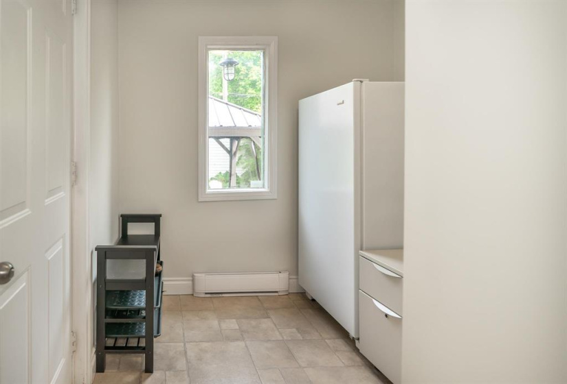 59 Matheson, 3 Bedrooms Bedrooms, 11 Rooms Rooms,1 BathroomBathrooms,Residential,For Sale,Matheson