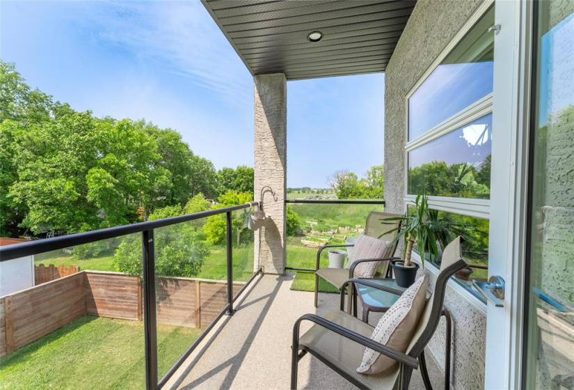 1124 Dawson, 2 Bedrooms Bedrooms, 7 Rooms Rooms,2 BathroomsBathrooms,Condominium,For Sale,Dawson
