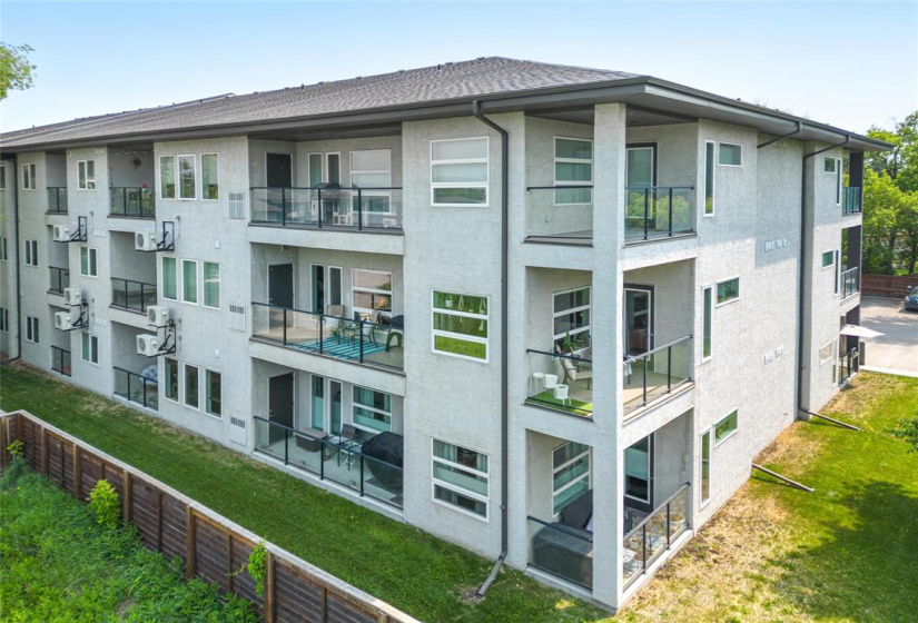 1124 Dawson, 2 Bedrooms Bedrooms, 7 Rooms Rooms,2 BathroomsBathrooms,Condominium,For Sale,Dawson