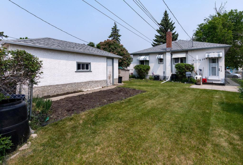 706 Garfield, 2 Bedrooms Bedrooms, 8 Rooms Rooms,1 BathroomBathrooms,Residential,For Sale,Garfield