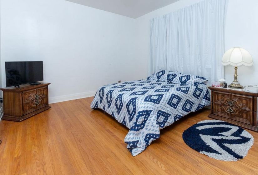 706 Garfield, 2 Bedrooms Bedrooms, 8 Rooms Rooms,1 BathroomBathrooms,Residential,For Sale,Garfield
