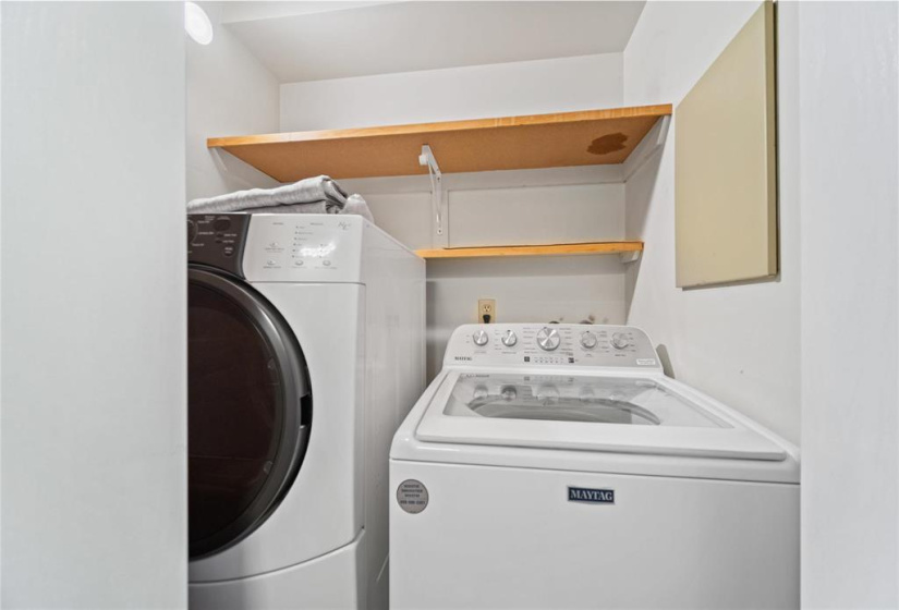 77 Swindon, 2 Bedrooms Bedrooms, 8 Rooms Rooms,1 BathroomBathrooms,Condominium,For Sale,Swindon