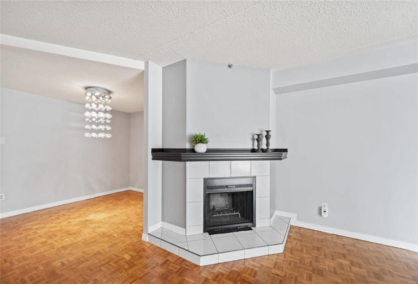 77 Swindon, 2 Bedrooms Bedrooms, 8 Rooms Rooms,1 BathroomBathrooms,Condominium,For Sale,Swindon