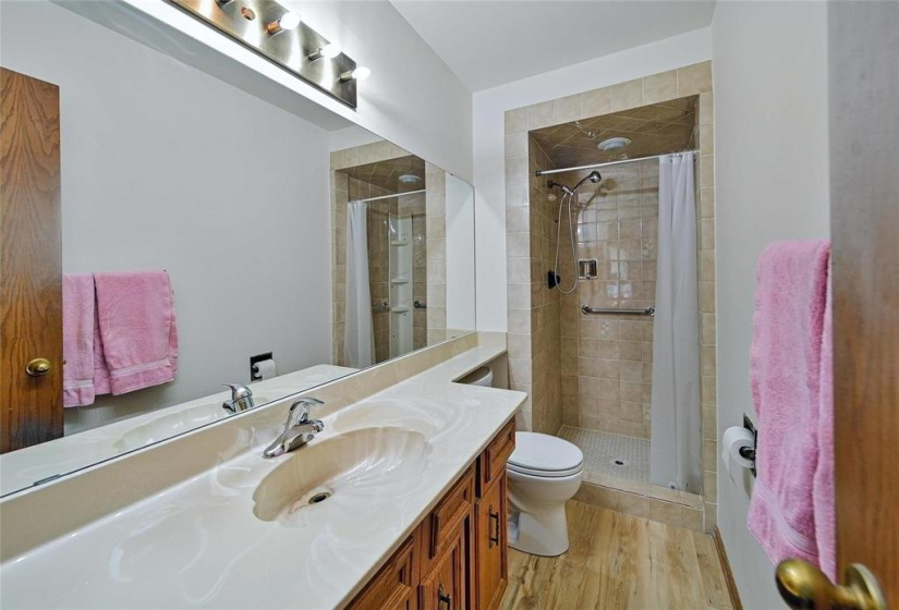 19 Groveland, 3 Bedrooms Bedrooms, 13 Rooms Rooms,3 BathroomsBathrooms,Residential,For Sale,Groveland