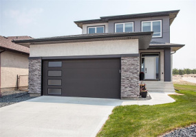 31 Lillies, 4 Bedrooms Bedrooms, 13 Rooms Rooms,3 BathroomsBathrooms,Residential,For Sale,Lillies