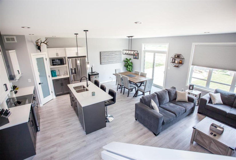 31 Lillies, 4 Bedrooms Bedrooms, 13 Rooms Rooms,3 BathroomsBathrooms,Residential,For Sale,Lillies