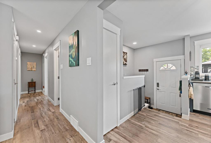 463 Hazel Dell, 4 Bedrooms Bedrooms, 10 Rooms Rooms,2 BathroomsBathrooms,Residential,For Sale,Hazel Dell