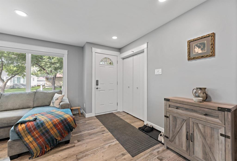 463 Hazel Dell, 4 Bedrooms Bedrooms, 10 Rooms Rooms,2 BathroomsBathrooms,Residential,For Sale,Hazel Dell
