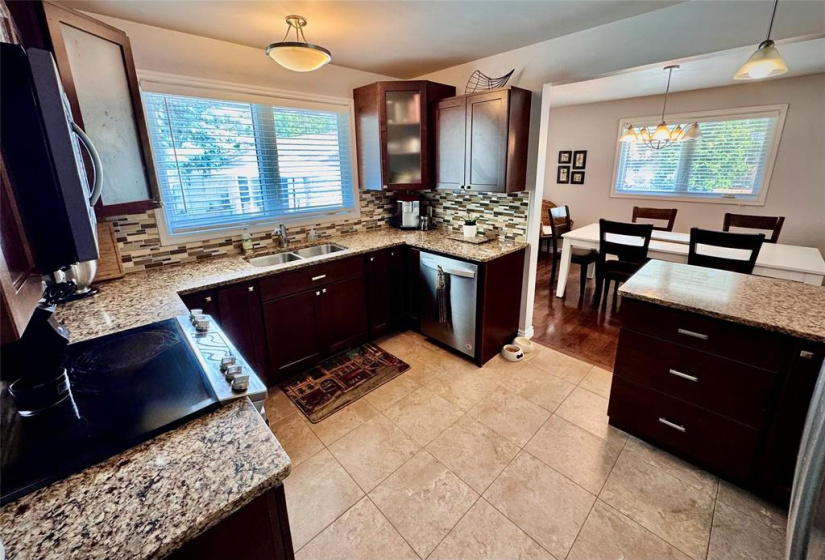 7 Baldry, 4 Bedrooms Bedrooms, 13 Rooms Rooms,3 BathroomsBathrooms,Residential,For Sale,Baldry