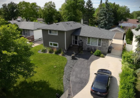 7 Baldry, 4 Bedrooms Bedrooms, 13 Rooms Rooms,3 BathroomsBathrooms,Residential,For Sale,Baldry