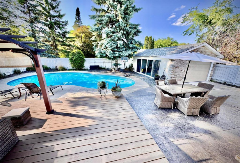 7 Baldry, 4 Bedrooms Bedrooms, 13 Rooms Rooms,3 BathroomsBathrooms,Residential,For Sale,Baldry