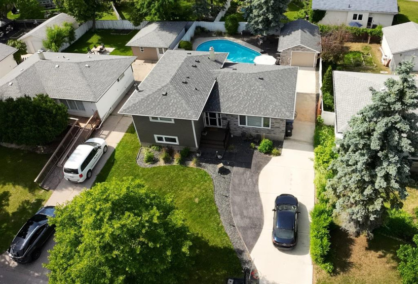 7 Baldry, 4 Bedrooms Bedrooms, 13 Rooms Rooms,3 BathroomsBathrooms,Residential,For Sale,Baldry