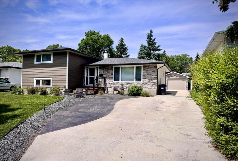 7 Baldry, 4 Bedrooms Bedrooms, 13 Rooms Rooms,3 BathroomsBathrooms,Residential,For Sale,Baldry
