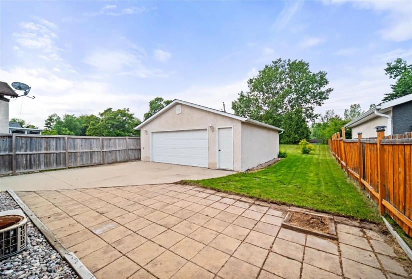 222 Charbonneau, 4 Bedrooms Bedrooms, 11 Rooms Rooms,2 BathroomsBathrooms,Residential,For Sale,Charbonneau