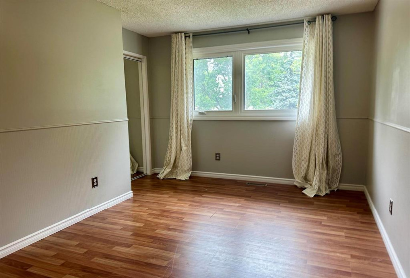202 Vista, 4 Bedrooms Bedrooms, 12 Rooms Rooms,1 BathroomBathrooms,Residential,For Sale,Vista