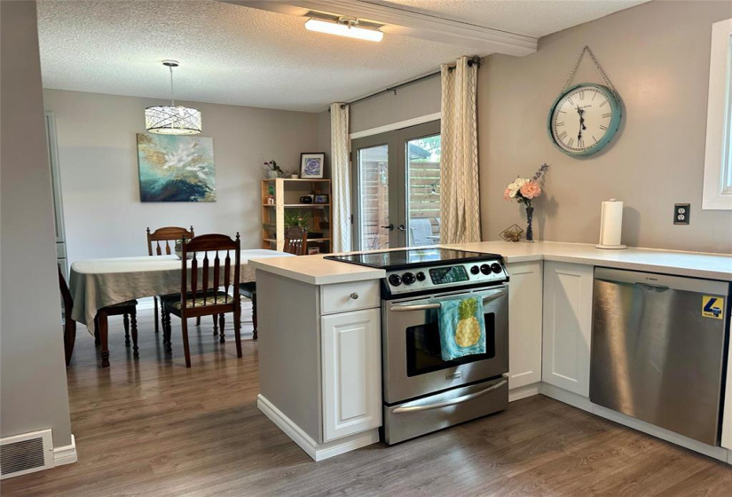 202 Vista, 4 Bedrooms Bedrooms, 12 Rooms Rooms,1 BathroomBathrooms,Residential,For Sale,Vista