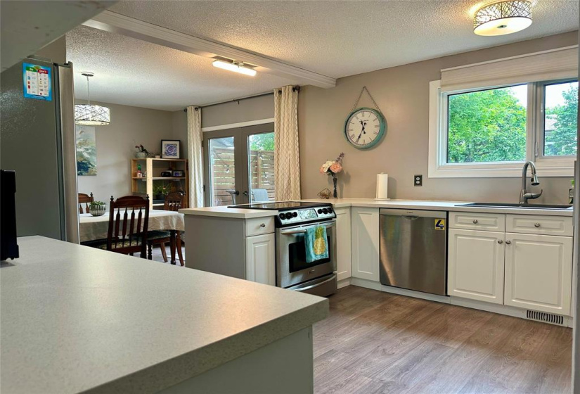 202 Vista, 4 Bedrooms Bedrooms, 12 Rooms Rooms,1 BathroomBathrooms,Residential,For Sale,Vista
