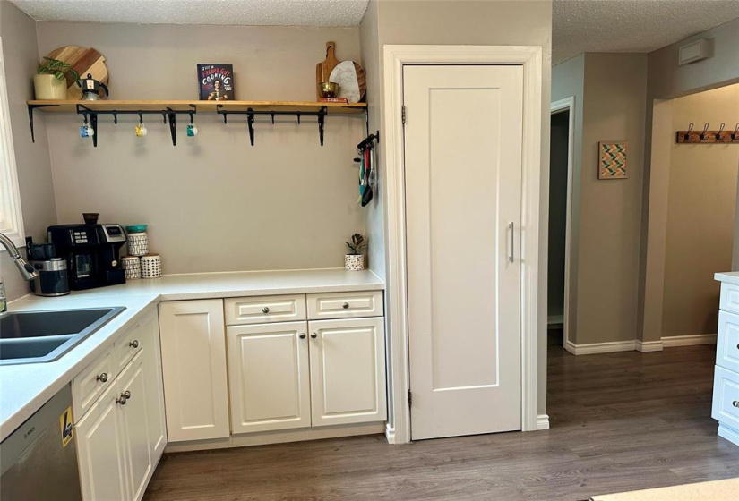 202 Vista, 4 Bedrooms Bedrooms, 12 Rooms Rooms,1 BathroomBathrooms,Residential,For Sale,Vista