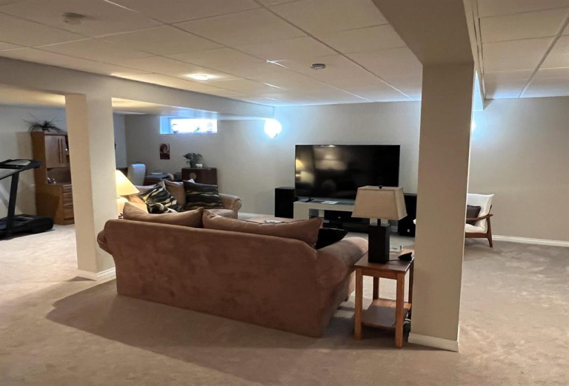 79 Lakeview, 2 Bedrooms Bedrooms, 11 Rooms Rooms,2 BathroomsBathrooms,Condominium,For Sale,Lakeview