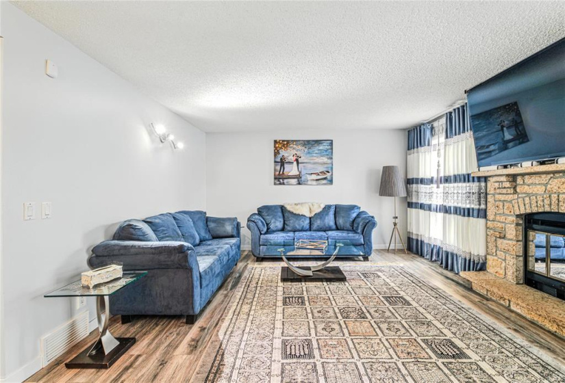 176 Alex Taylor, 3 Bedrooms Bedrooms, 8 Rooms Rooms,1 BathroomBathrooms,Residential,For Sale,Alex Taylor
