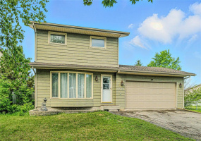 176 Alex Taylor, 3 Bedrooms Bedrooms, 8 Rooms Rooms,1 BathroomBathrooms,Residential,For Sale,Alex Taylor