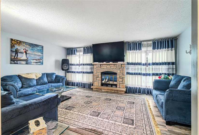 176 Alex Taylor, 3 Bedrooms Bedrooms, 8 Rooms Rooms,1 BathroomBathrooms,Residential,For Sale,Alex Taylor