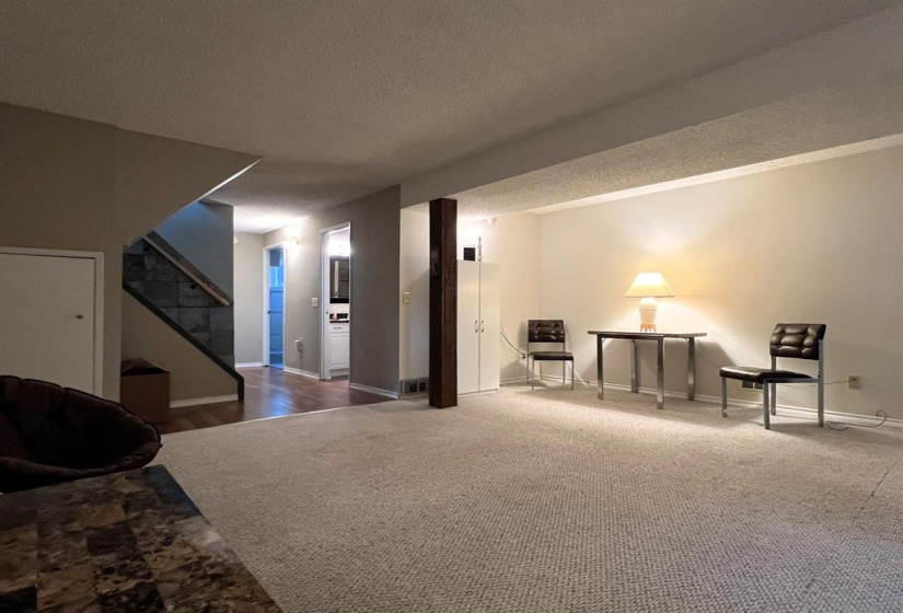 34 Elsbury, 3 Bedrooms Bedrooms, 9 Rooms Rooms,2 BathroomsBathrooms,Residential,For Sale,Elsbury
