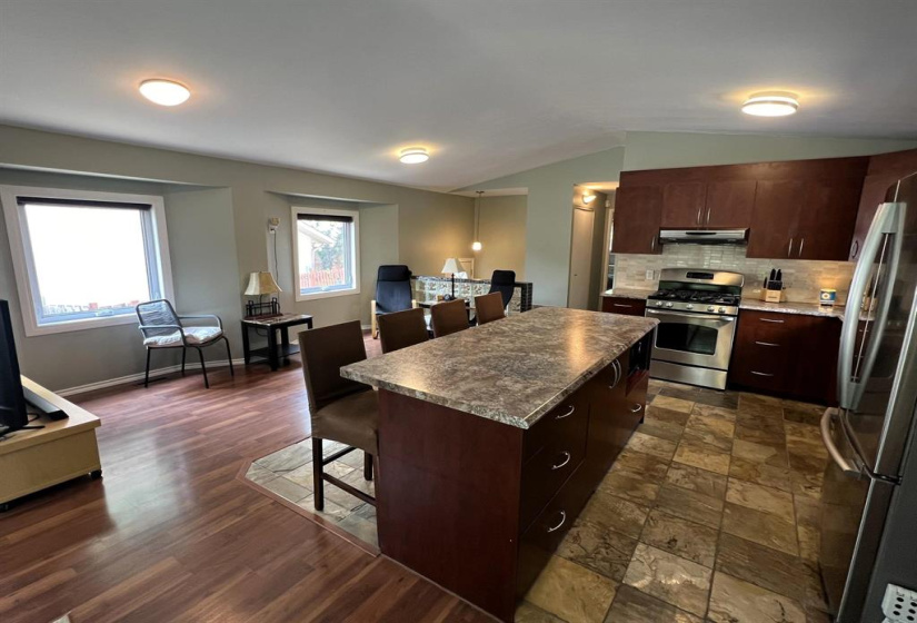 34 Elsbury, 3 Bedrooms Bedrooms, 9 Rooms Rooms,2 BathroomsBathrooms,Residential,For Sale,Elsbury