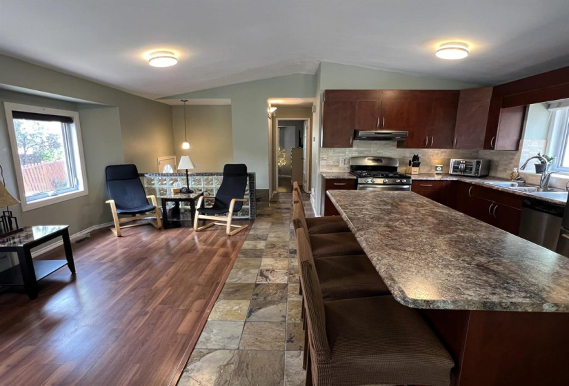 34 Elsbury, 3 Bedrooms Bedrooms, 9 Rooms Rooms,2 BathroomsBathrooms,Residential,For Sale,Elsbury