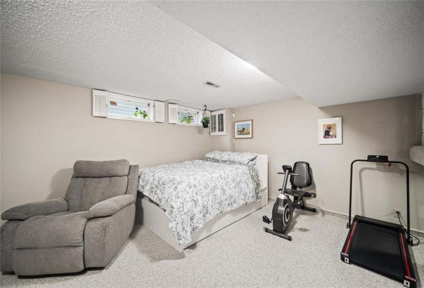 55 Abington, 3 Bedrooms Bedrooms, 11 Rooms Rooms,1 BathroomBathrooms,Residential,For Sale,Abington