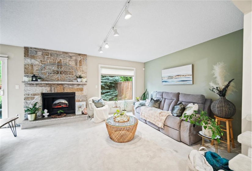 55 Abington, 3 Bedrooms Bedrooms, 11 Rooms Rooms,1 BathroomBathrooms,Residential,For Sale,Abington