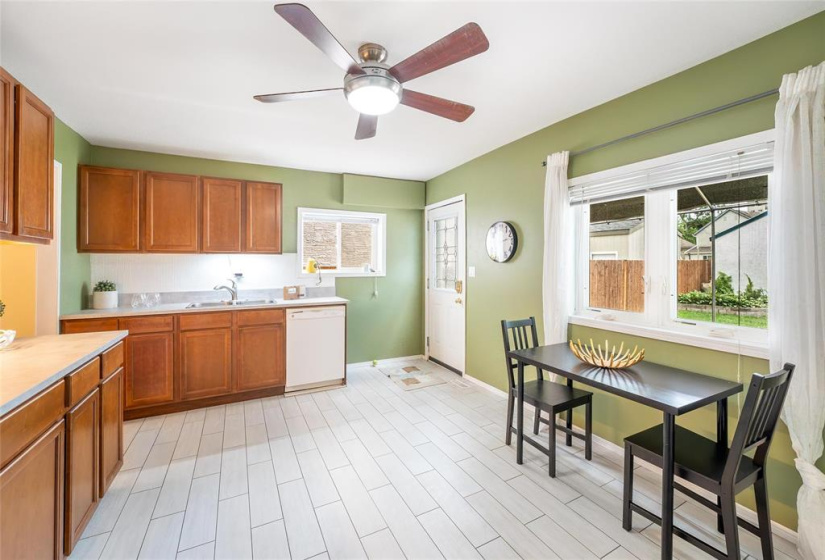 218 Dollard, 2 Bedrooms Bedrooms, 5 Rooms Rooms,Residential,For Sale,Dollard