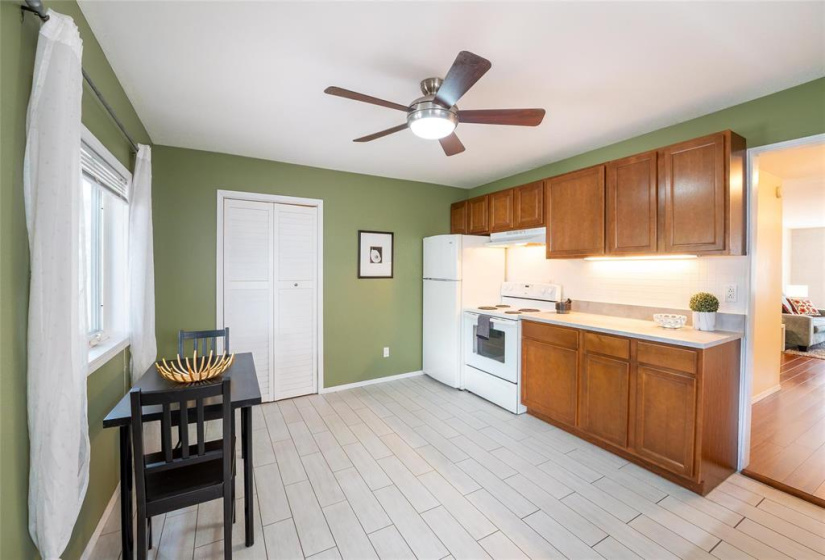 218 Dollard, 2 Bedrooms Bedrooms, 5 Rooms Rooms,Residential,For Sale,Dollard