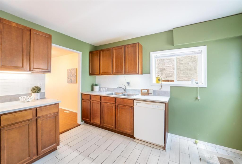 218 Dollard, 2 Bedrooms Bedrooms, 5 Rooms Rooms,Residential,For Sale,Dollard