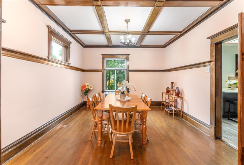 129 Monck, 4 Bedrooms Bedrooms, 11 Rooms Rooms,2 BathroomsBathrooms,Residential,For Sale,Monck