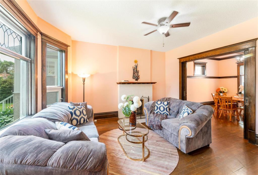129 Monck, 4 Bedrooms Bedrooms, 11 Rooms Rooms,2 BathroomsBathrooms,Residential,For Sale,Monck