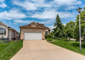 130 Norcross, 6 Bedrooms Bedrooms, 13 Rooms Rooms,2 BathroomsBathrooms,Residential,For Sale,Norcross