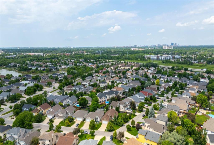 130 Norcross, 6 Bedrooms Bedrooms, 13 Rooms Rooms,2 BathroomsBathrooms,Residential,For Sale,Norcross
