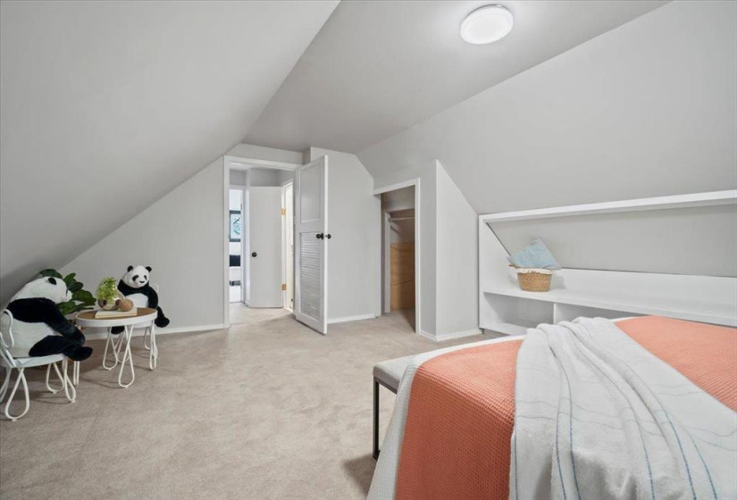 812 McCalman, 3 Bedrooms Bedrooms, 11 Rooms Rooms,1 BathroomBathrooms,Residential,For Sale,McCalman