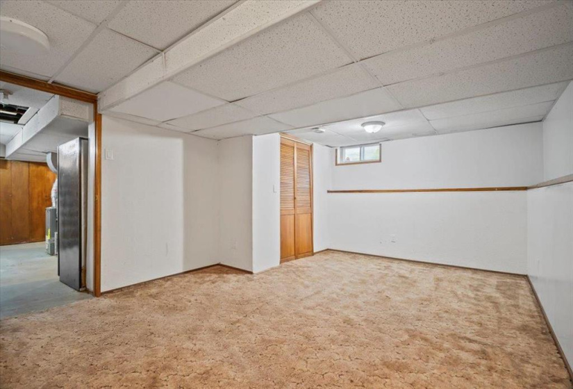 812 McCalman, 3 Bedrooms Bedrooms, 11 Rooms Rooms,1 BathroomBathrooms,Residential,For Sale,McCalman