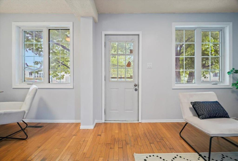 812 McCalman, 3 Bedrooms Bedrooms, 11 Rooms Rooms,1 BathroomBathrooms,Residential,For Sale,McCalman