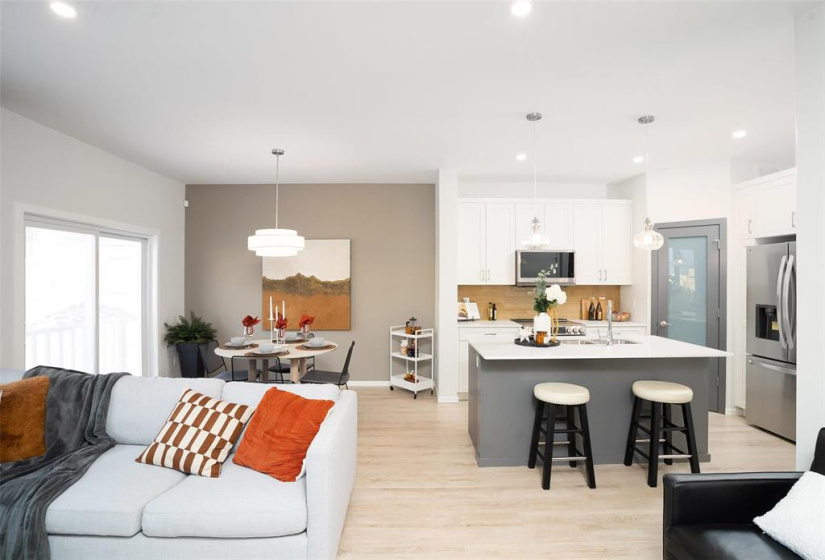 Picture of SxS Showhome. 95 Bass very Similar SxS Home